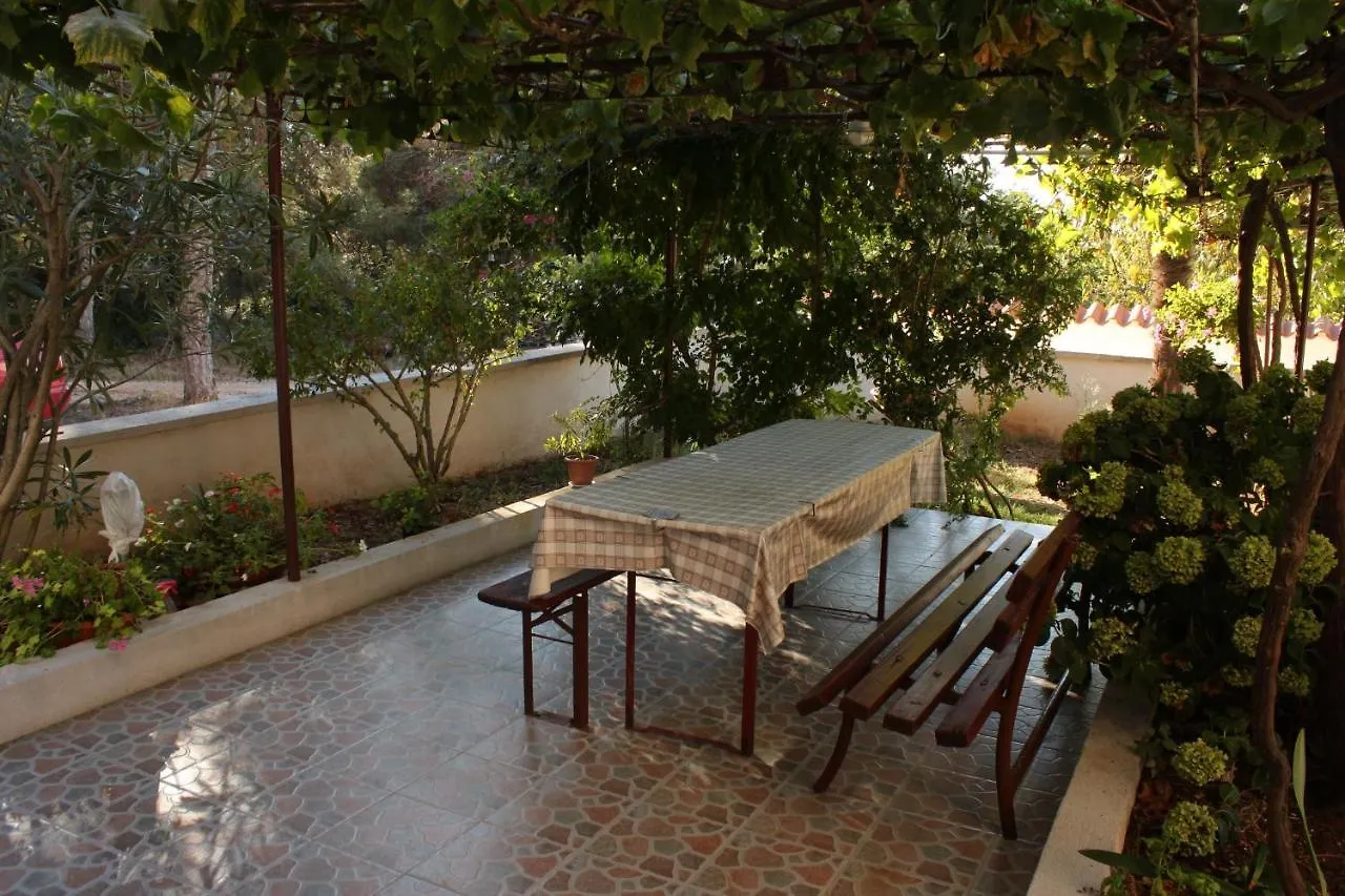 Apartments With A Parking Space Pula - 7313