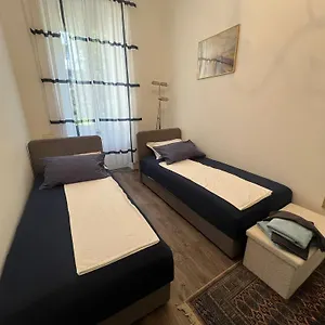 Appartement Tina, Pula